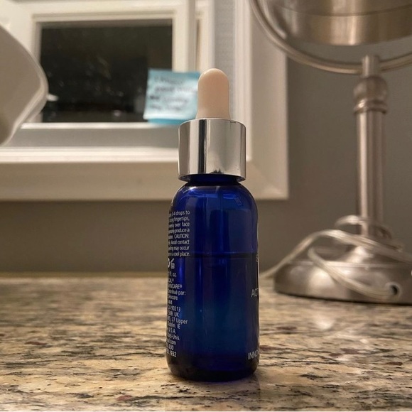 IS Clinical Active Serum - Picture 3 of 4